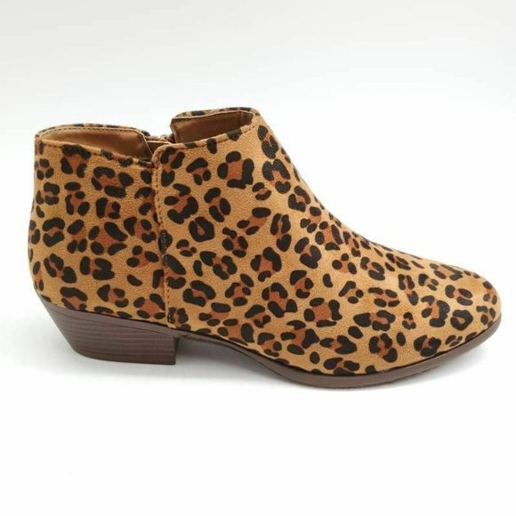 refresh leopard booties